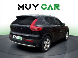 Volvo XC40 D3 Momentum Pro Auto 110 kW (150 CV)