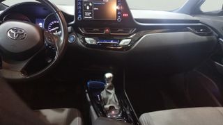 Toyota C-HR 1.8 125H Advance 90 kW (122 CV)