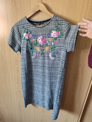 Vestido Zara estampado flores Talla M