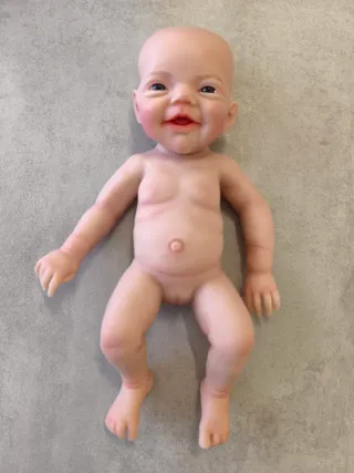 Bebé Reborn Silicona Platino Sólida - 30cm Clara
