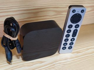 Apple TV A1625 32GB com App Store