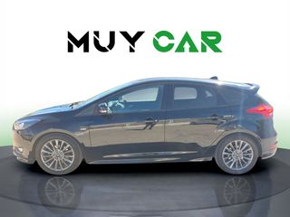 Ford Focus 1.0 Ecoboost ST-Line Black&Red Edition 92 kW (125 CV)