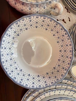 Vajilla La Cartuja Aurora Flor de Lis