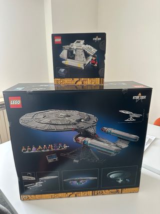 LEGO Star Trek U.S.S. Enterprise NCC-1701-D
