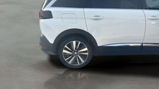Peugeot 5008 PureTech 130 S&S Allure 96 kW (130 CV)
