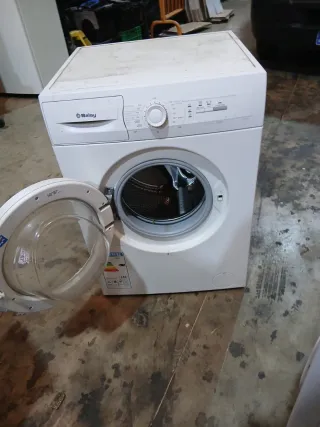 Lavadora blanca
