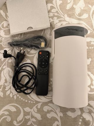 Proyector Portátil Blanco y Negro