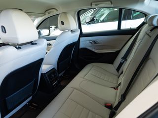 BMW SERIE 330i 2019