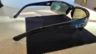 Gafas de sol Ray-Ban RB4079 Negras