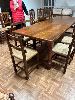 Mesa Comedor Castellana + 10 Sillas