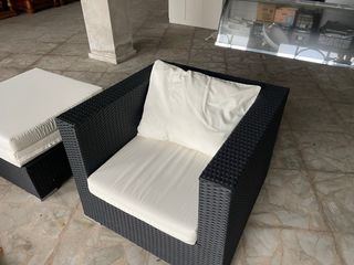 Conjunto Sofás Ratan Exterior Negro y Blanco