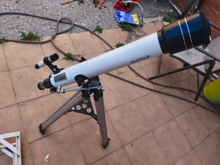Telescopio Alstar 700 para principiantes