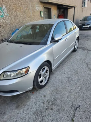 Volvo S40 2011