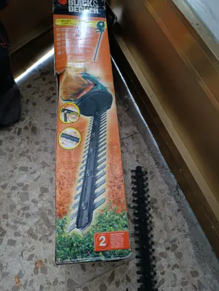 Cortasetos eléctrico Black & Decker