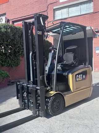 Carretilla CAT REACONDICIONADA