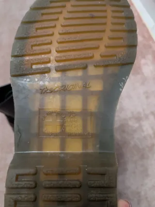 Anfibi Dr. Martens neri
