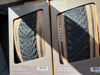 Cubiertas Specialized Tracer TLR Tan 700x45c NUEVA