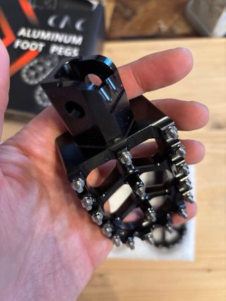 Pedane moto alluminio CNC nero