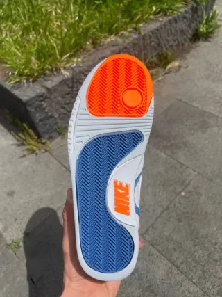 Nike Air Tech Challenge