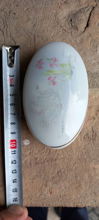 Scatolina portagioie ovale elegante rara