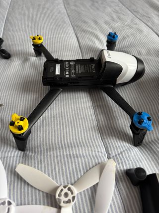 Dron Parrot Bebop 2 HD + Accesorios