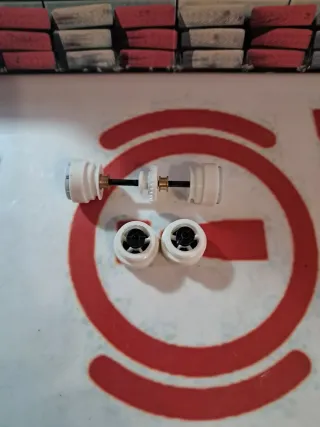 EJE Y SEMIEJES DE SCALEXTRIC LLANTAS BLANCAS