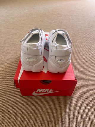 Nike Rift Tabi Piel Blancas