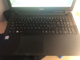 Acer Aspire Notebook con CARICATORE