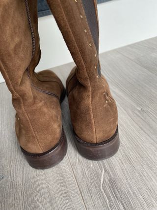 Botas de piel camperas marrones