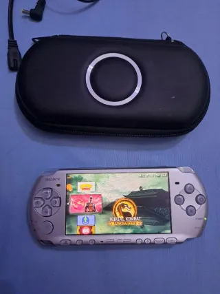PSP 3000 Mystic Silver + 64GB SD