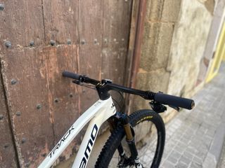Megamo Track AXS Talla M - Fox Kashima