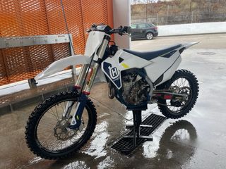 Husqvarna 350 FC 2022 Blanca 127 horas