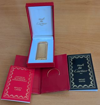 Encendedor Le Must de Cartier Chapado Oro Vintage