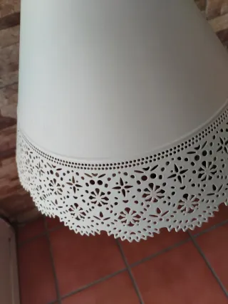 Lámpara colgante metálica blanca Ikea