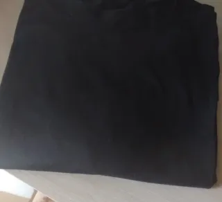 Camiseta manga larga negra nueva