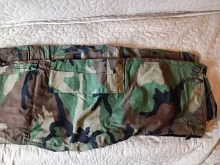 Pantaloni mimetici USA a-gas