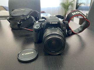 Cámara Canon EOS 600D + pack completo accesorios