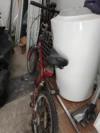 Bicicleta plegable roja