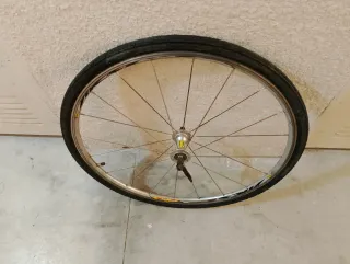 Rueda de bicicleta27