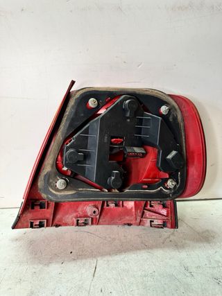 Piloto trasero izquierdo Audi A4 B5 original