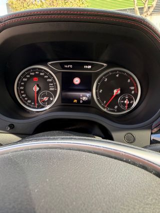 Mercedes-Benz Clase AMG B220 4MATIC 177cv