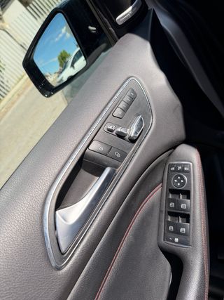 Mercedes-Benz Clase AMG B220 4MATIC 177cv