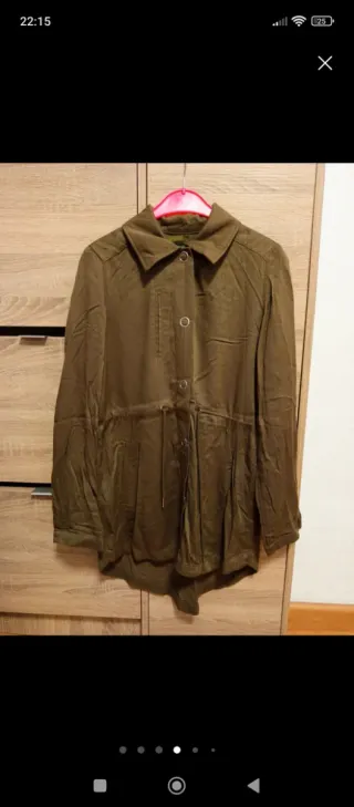 Chaqueta talla S Stradivarius. OFERTAAAAAAAA