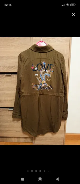 Chaqueta talla S Stradivarius. OFERTAAAAAAAA