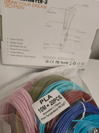 Bolígrafo 3D con filamentos PLA