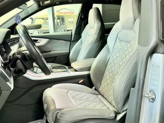 Audi Q8 60 TFSIe S Line Plus 340kW quattro tip (2021)