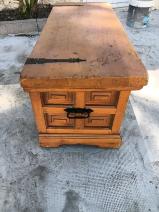 Cofre de madera rústico