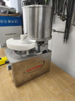Máquina porcionadora de hamburguesas