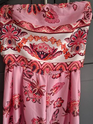 Tuta intera floreale rosa