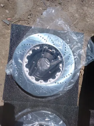 Frenada BMW Discos y Pinzas 6 pistones brembo